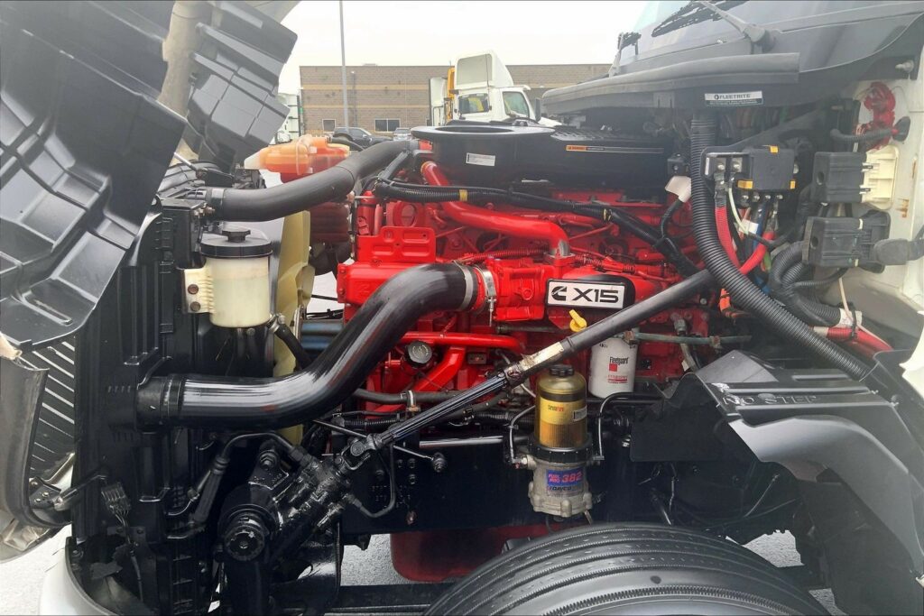 2021 CUM LT625 6×4 Day Cab