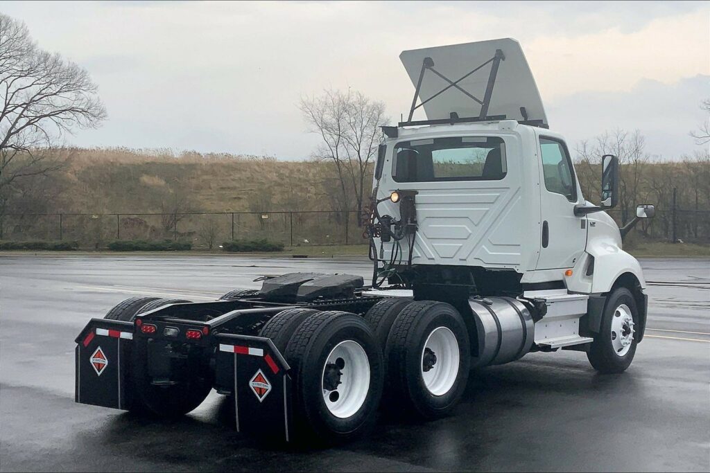 2021 CUM LT625 6×4 Day Cab