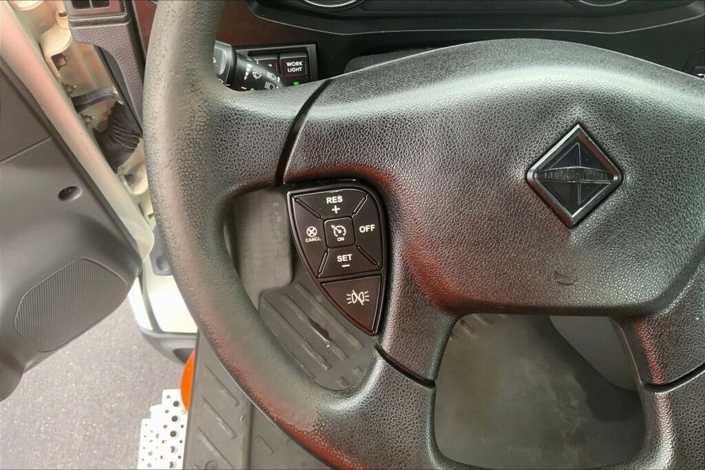 2021 CUM LT625 6×4 Day Cab