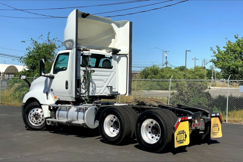 2020 CUM LT625 6×4 Day Cab