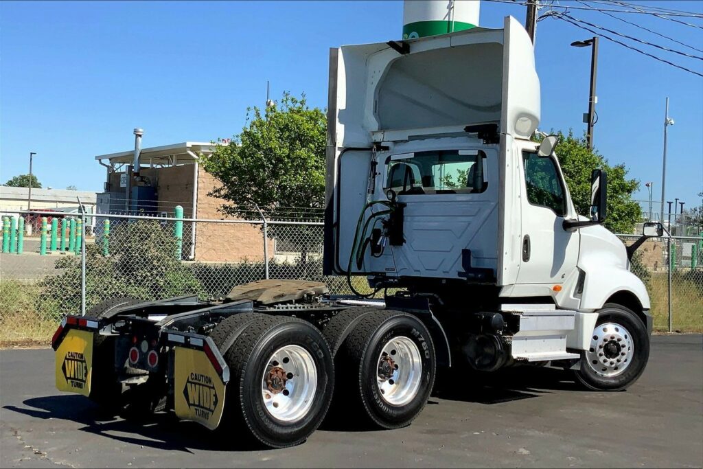 2020 CUM LT625 6×4 Day Cab