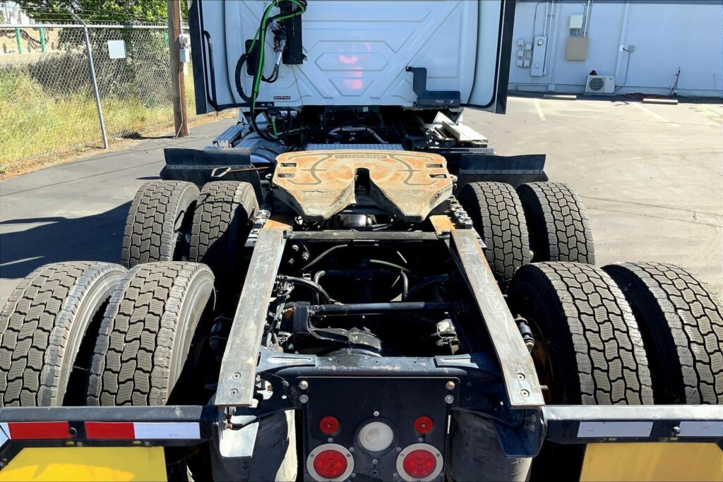 2020 CUM LT625 6×4 Day Cab