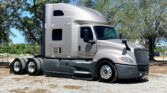 2022 CUM LT625 6×4 Sleeper