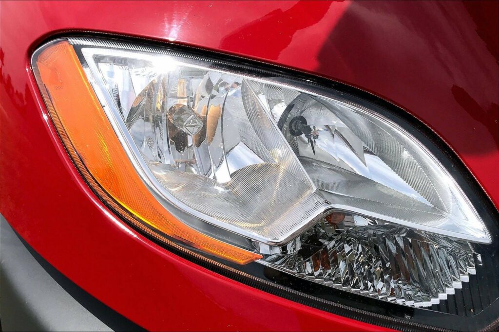 2023 CUM LT625 6X4 Sleeper