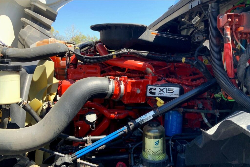 2020 CUM LT625 6×4 Day Cab