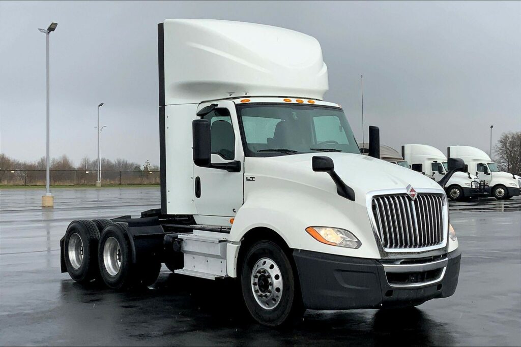 2020 CUM LT625 6×4 Day Cab