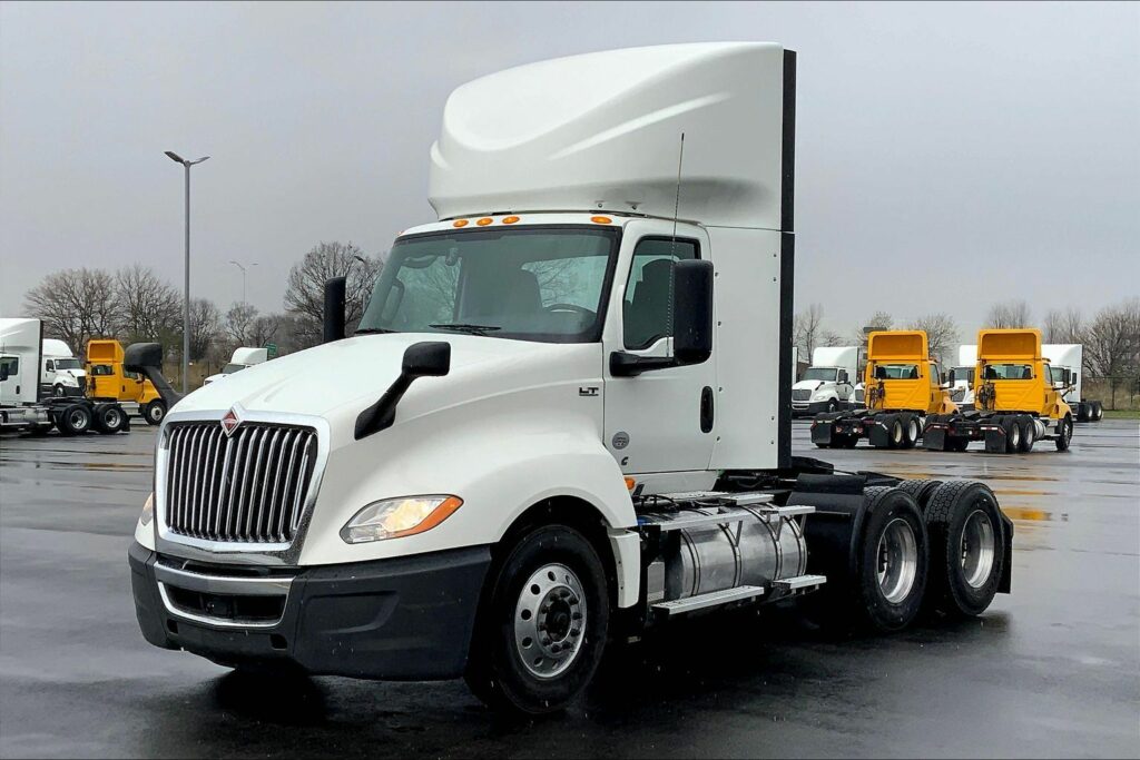 2020 CUM LT625 6×4 Day Cab