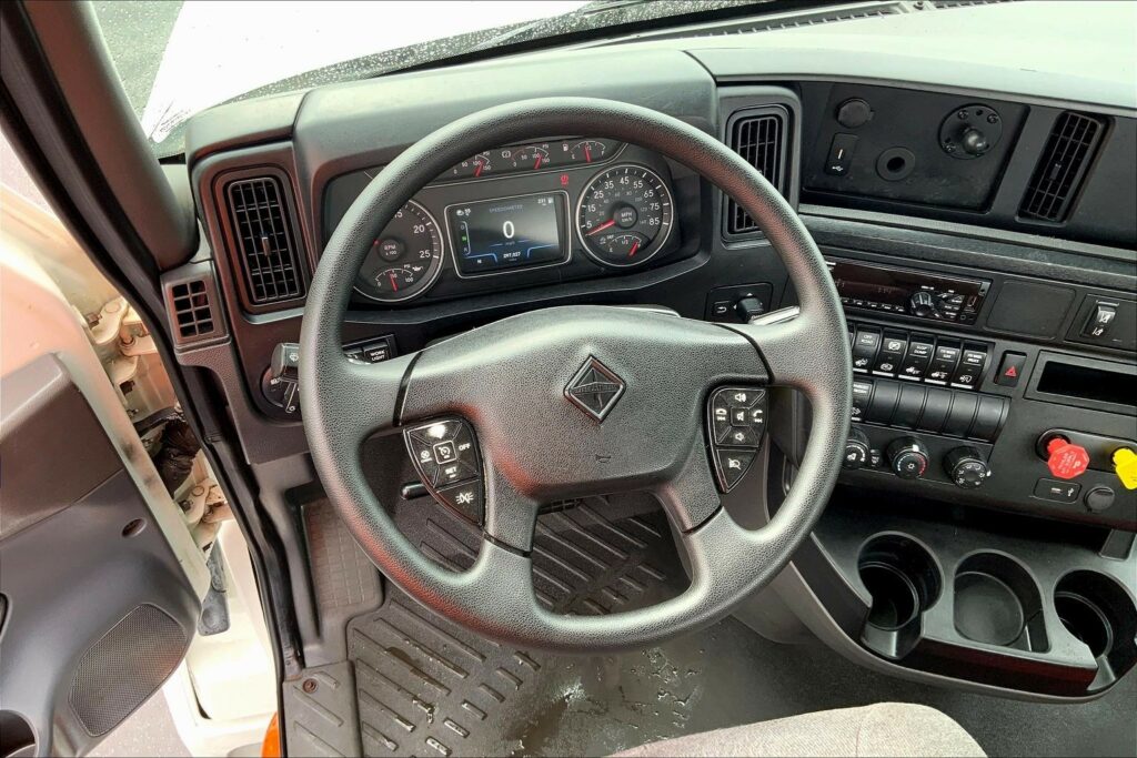 2020 CUM LT625 6×4 Day Cab