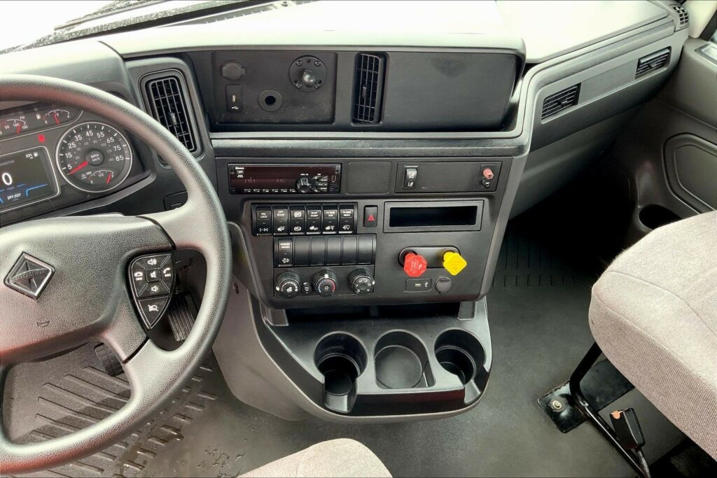 2020 CUM LT625 6×4 Day Cab