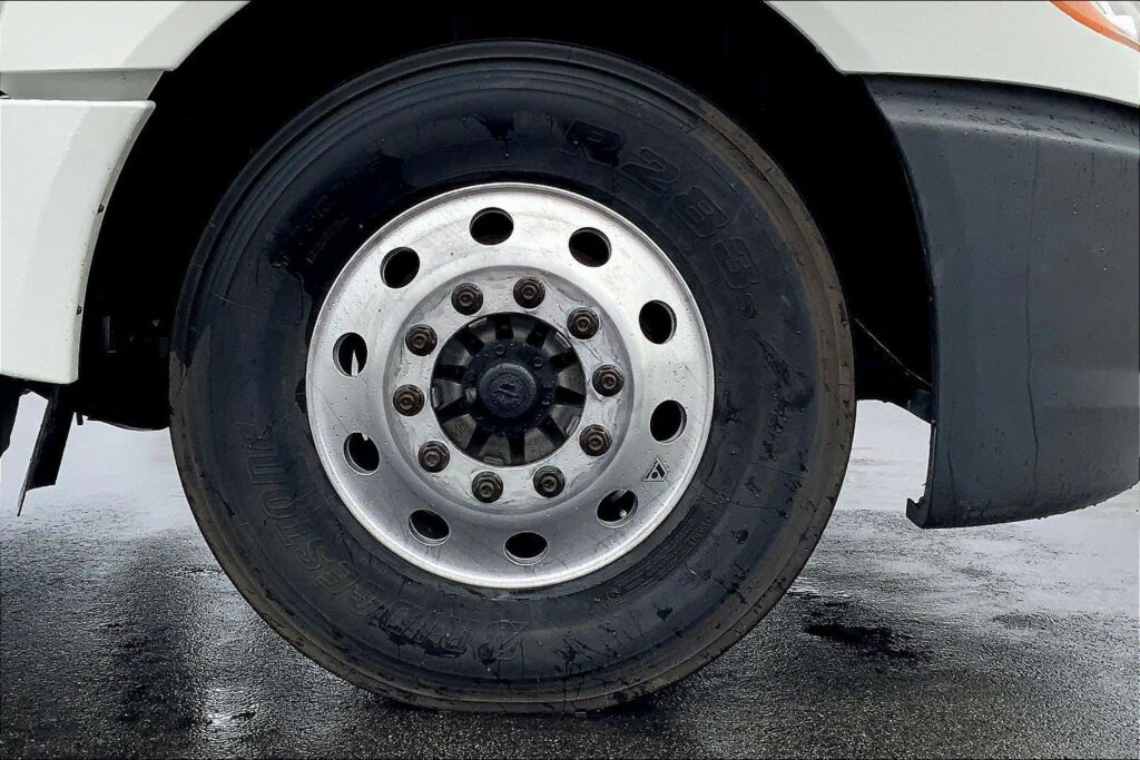 2020 CUM LT625 6×4 Day Cab