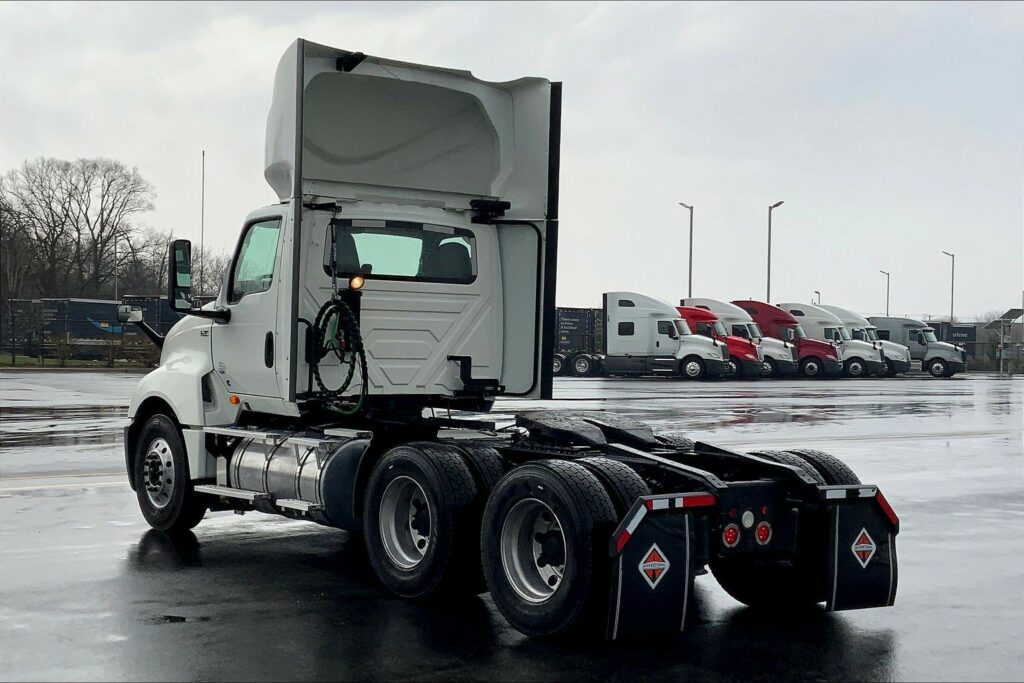 2020 CUM LT625 6×4 Day Cab