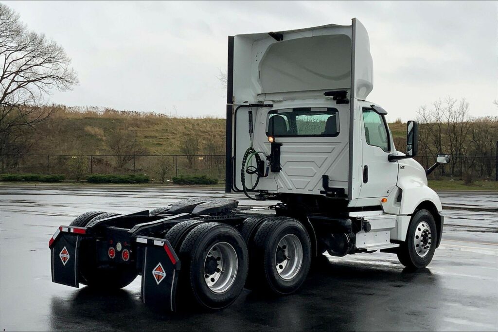 2020 CUM LT625 6×4 Day Cab