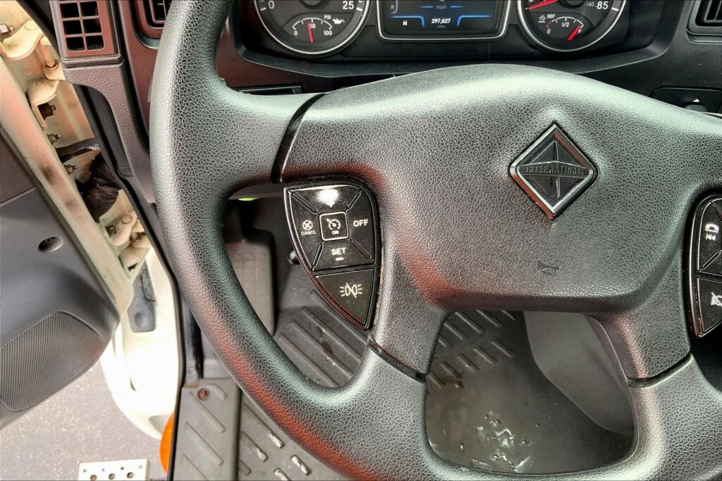 2020 CUM LT625 6×4 Day Cab