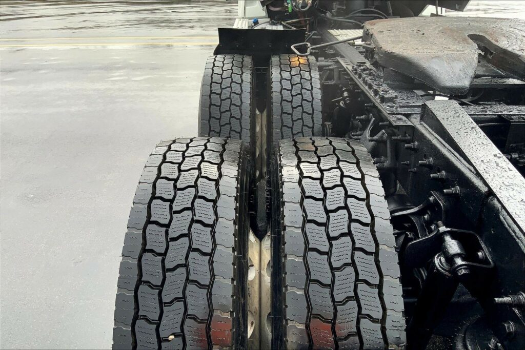 2020 CUM LT625 6×4 Day Cab