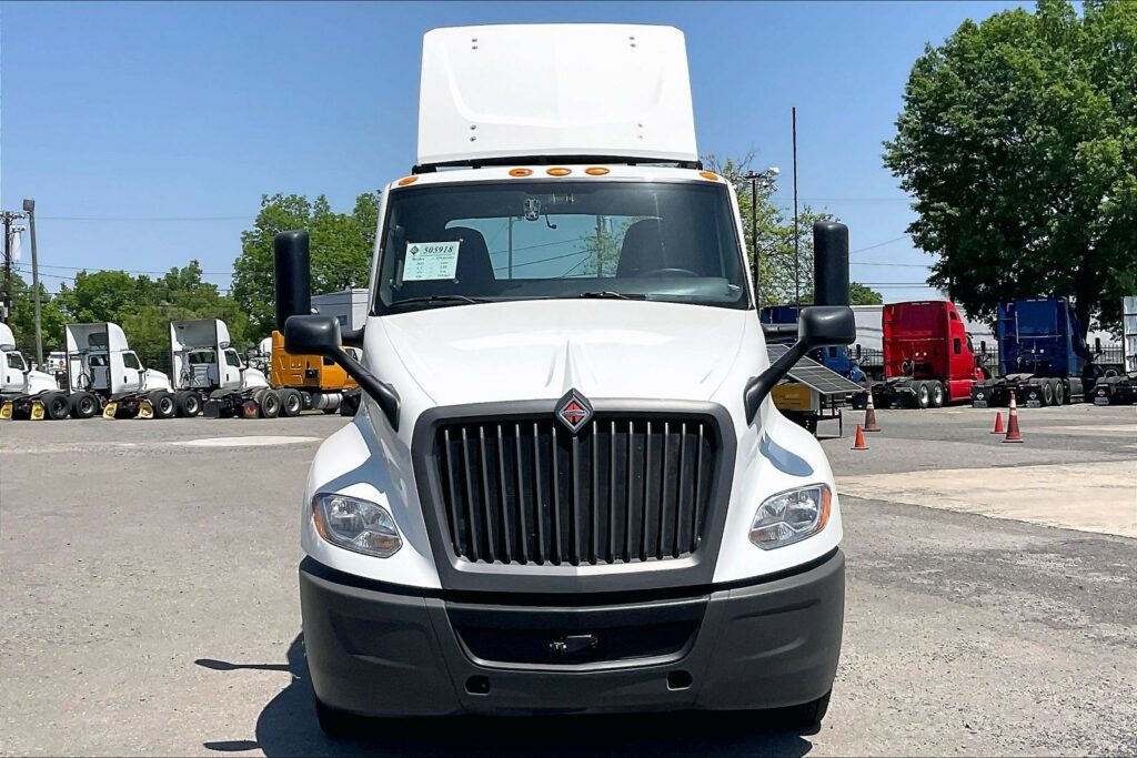 2021 CUM LT625 6×4 Day Cab