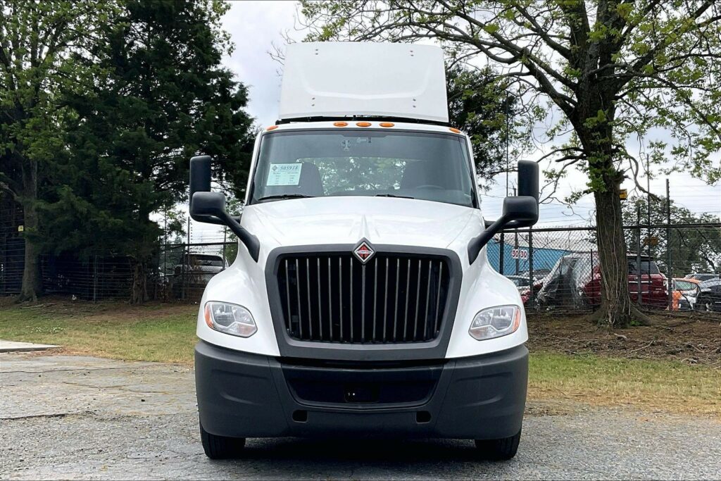 2021 CUM LT625 6×4 Day Cab