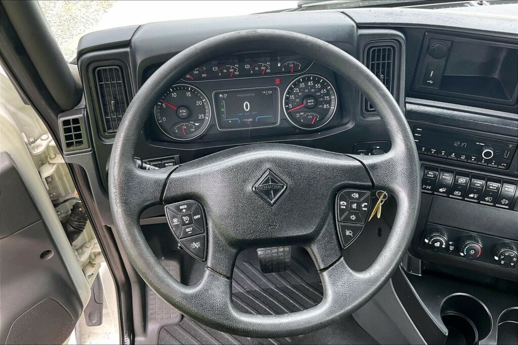 2021 CUM LT625 6×4 Day Cab
