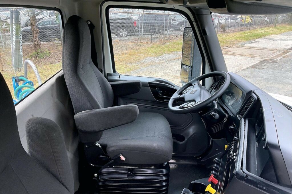 2021 CUM LT625 6×4 Day Cab