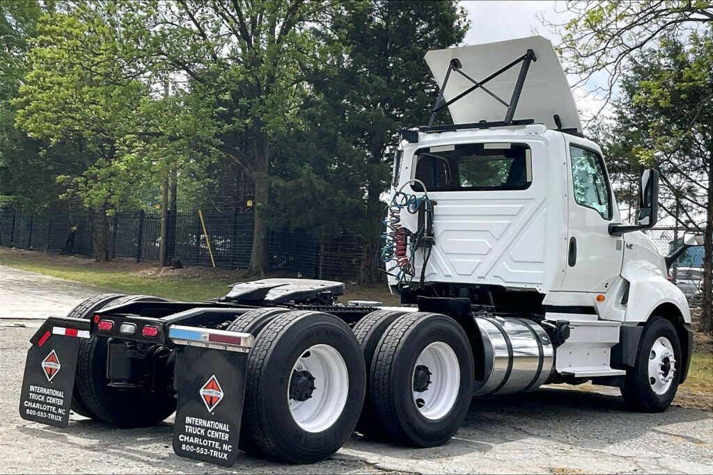 2021 CUM LT625 6×4 Day Cab