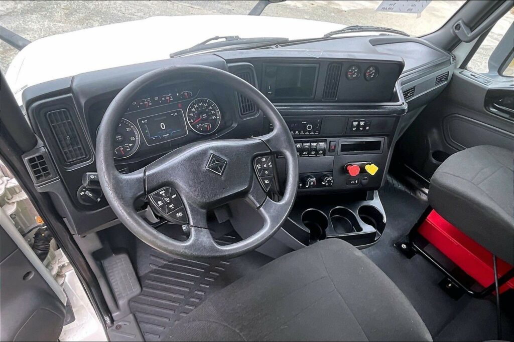 2021 CUM LT625 6×4 Day Cab