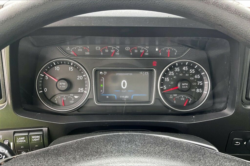 2021 CUM LT625 6×4 Day Cab