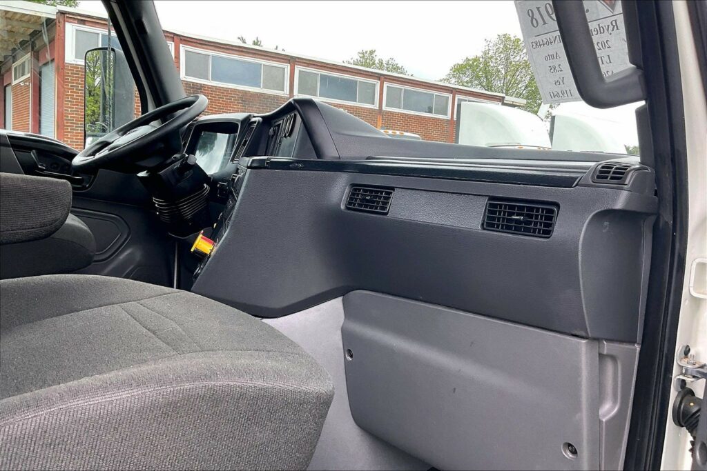 2021 CUM LT625 6×4 Day Cab