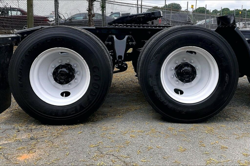 2021 CUM LT625 6×4 Day Cab