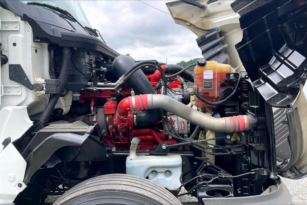 2021 CUM LT625 6×4 Day Cab