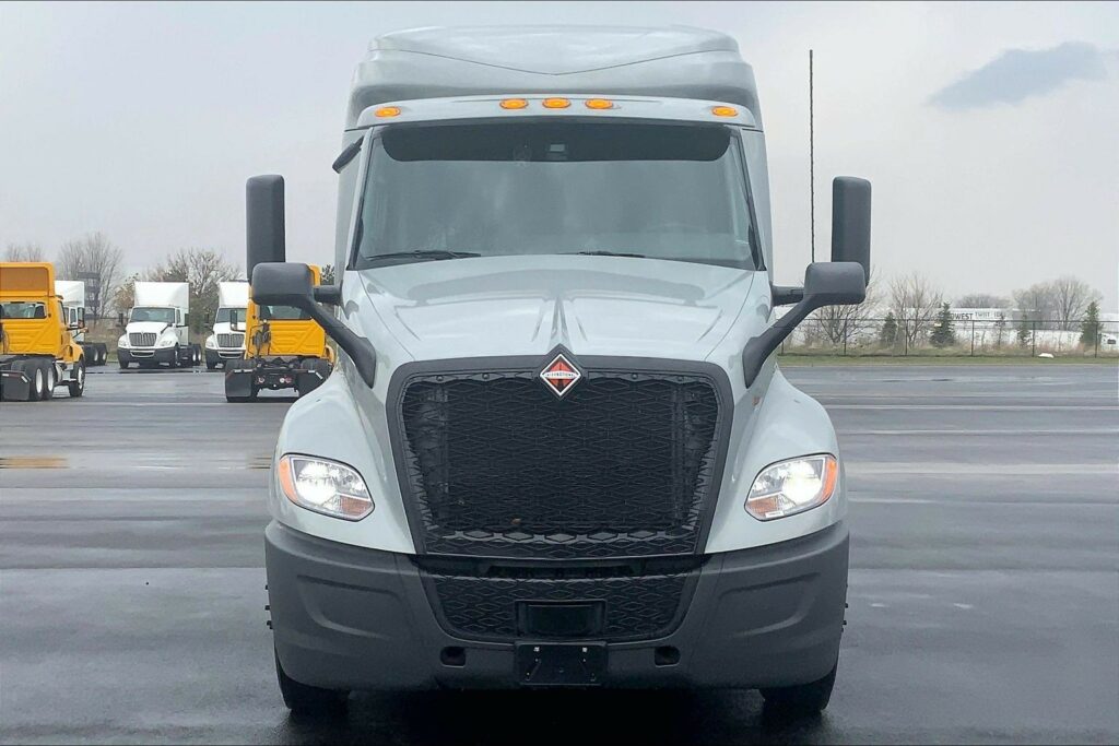 2026 INT LT625 6X4 Sleeper