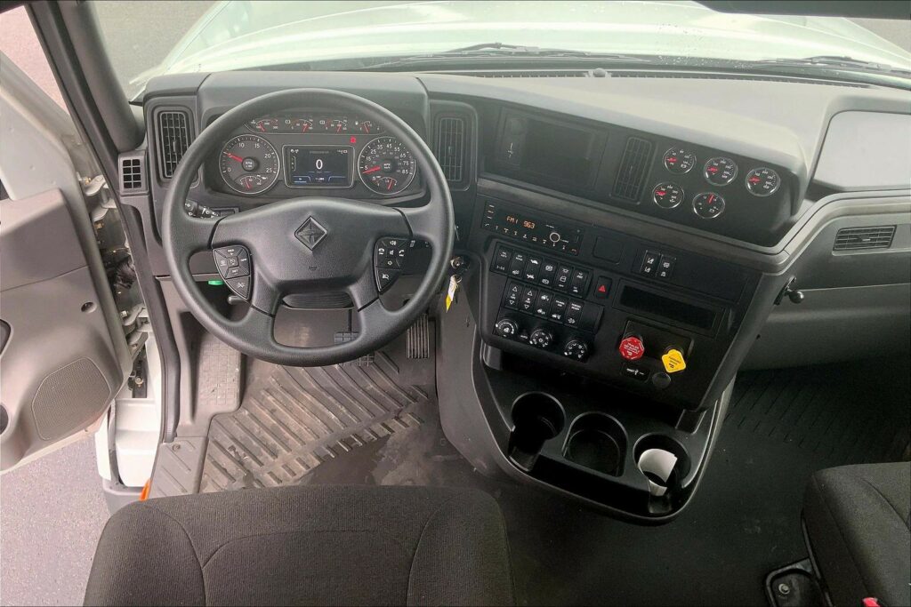 2026 INT LT625 6X4 Sleeper