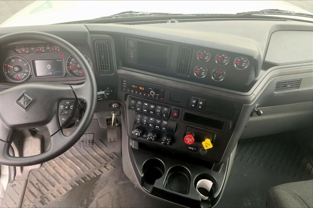 2026 INT LT625 6X4 Sleeper