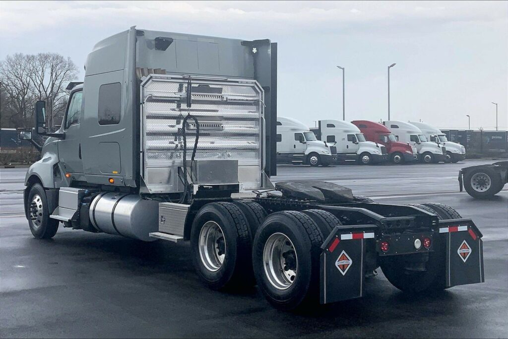 2026 INT LT625 6X4 Sleeper