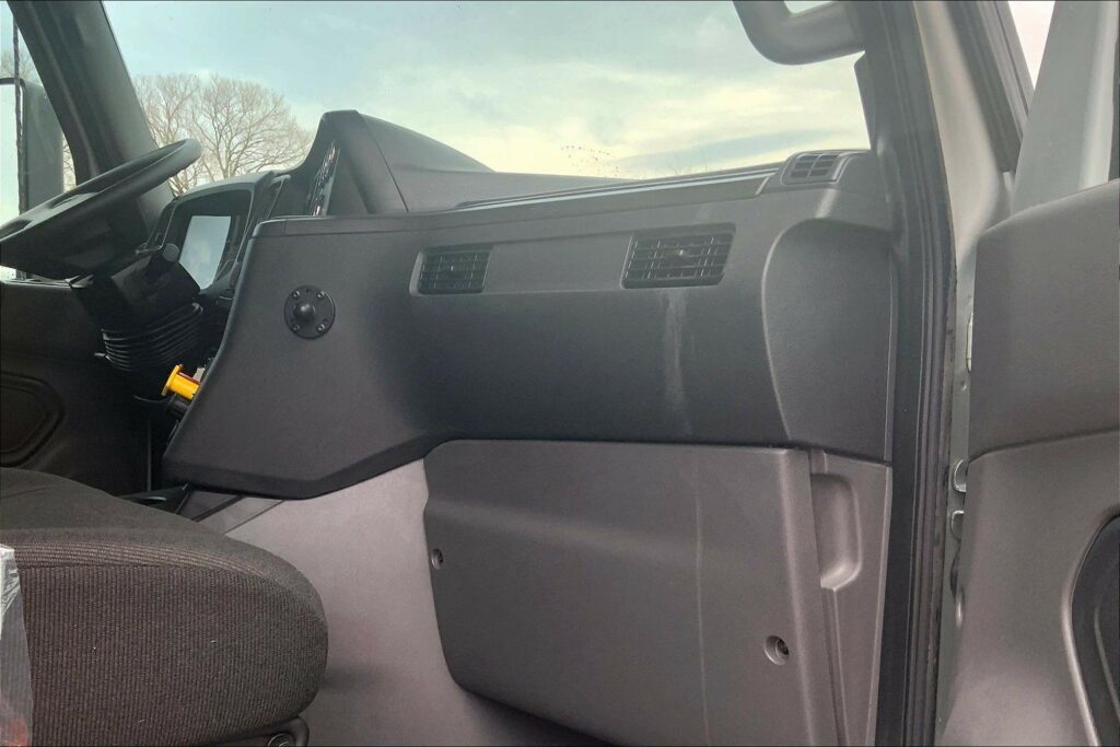 2026 INT LT625 6X4 Sleeper