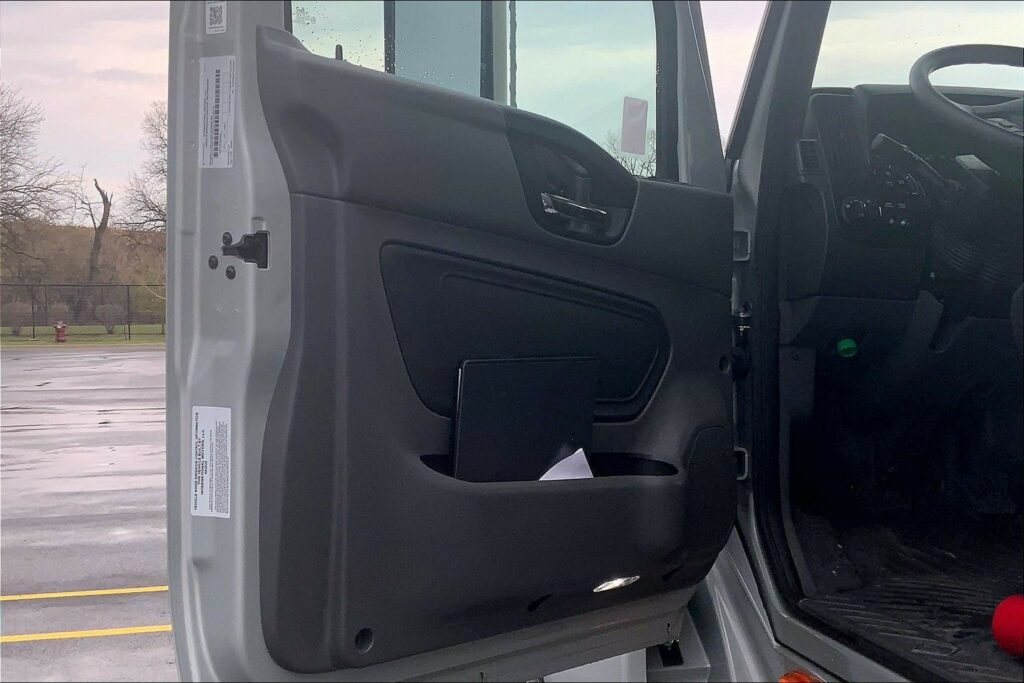 2026 INT LT625 6X4 Sleeper