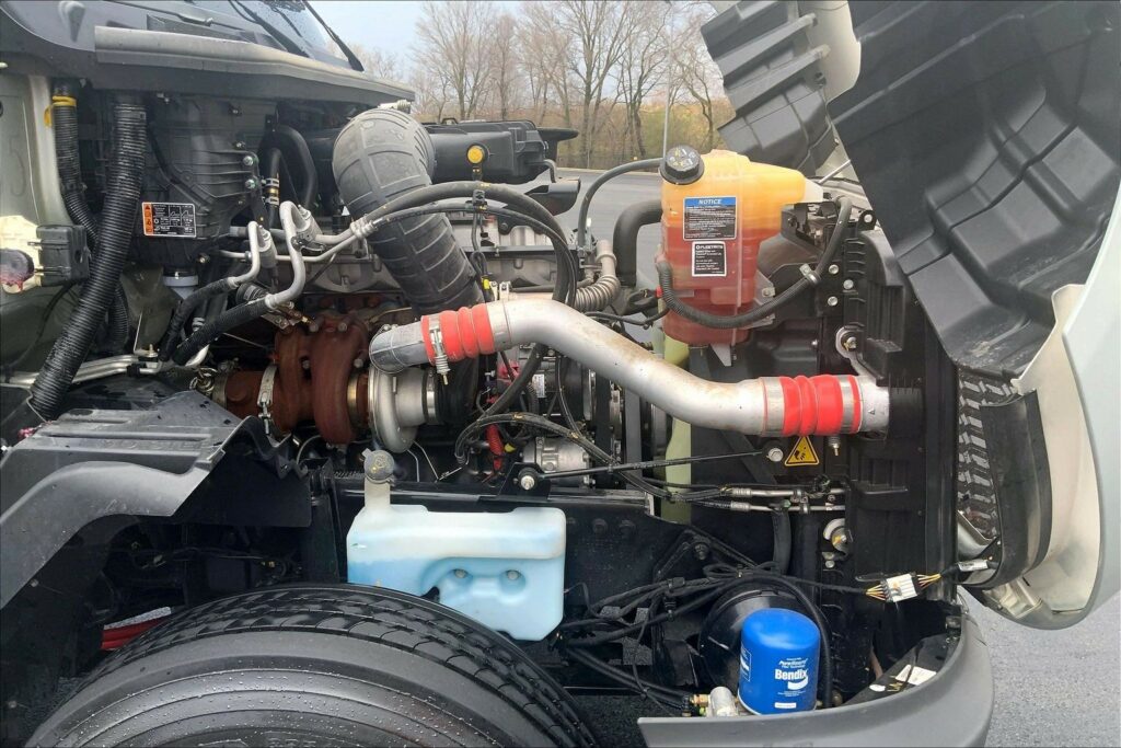 2026 INT LT625 6X4 Sleeper