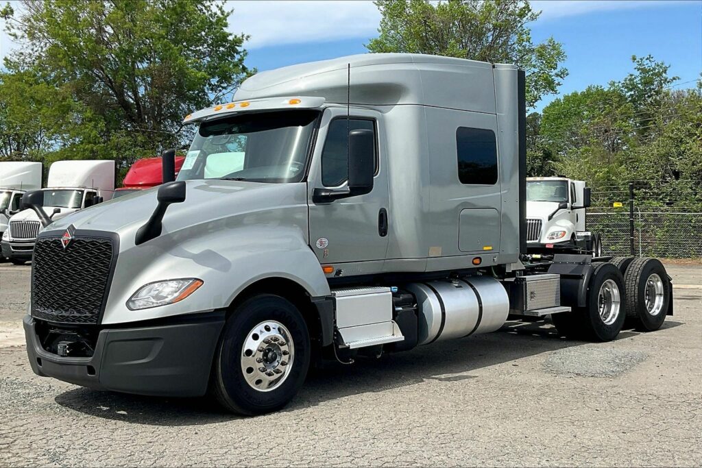 2026 INT LT625 6X4 Sleeper