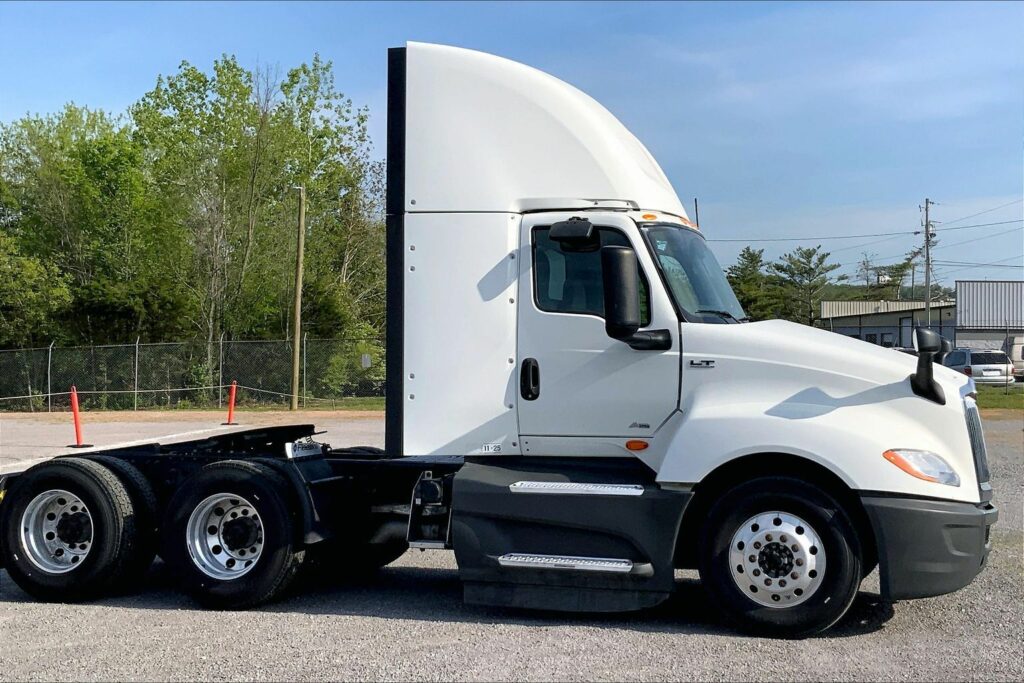 2021 INT LT625 6×4 Day Cab