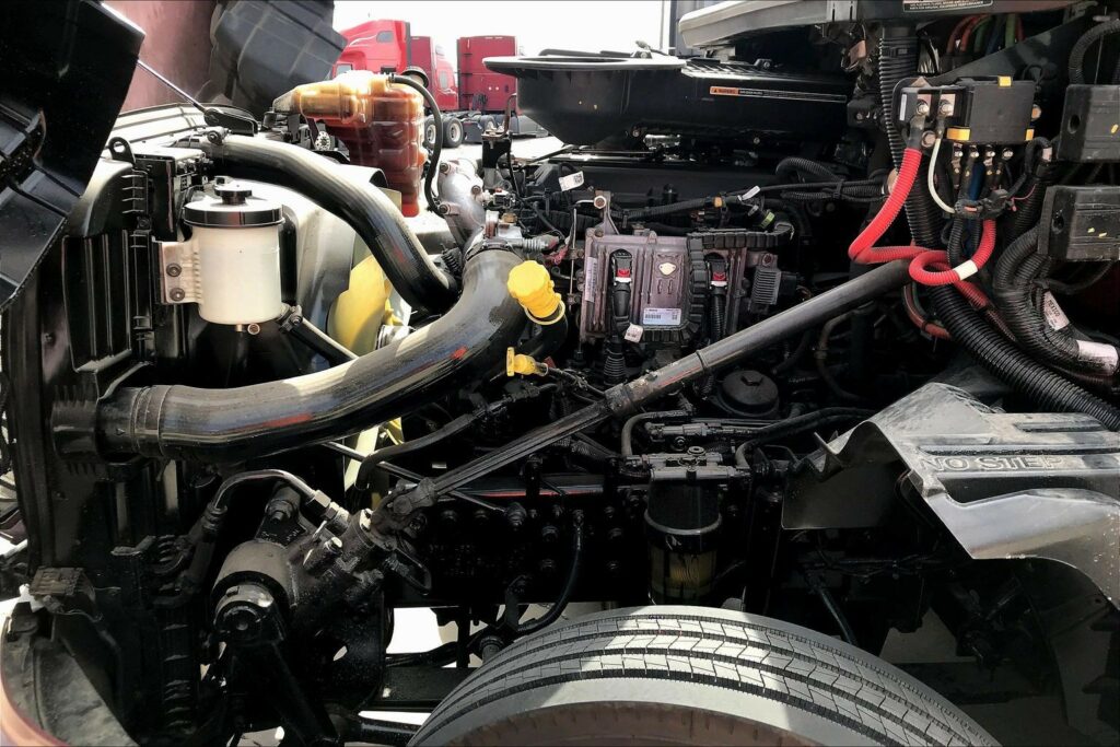 2022 INT LT625 6×4 Sleeper