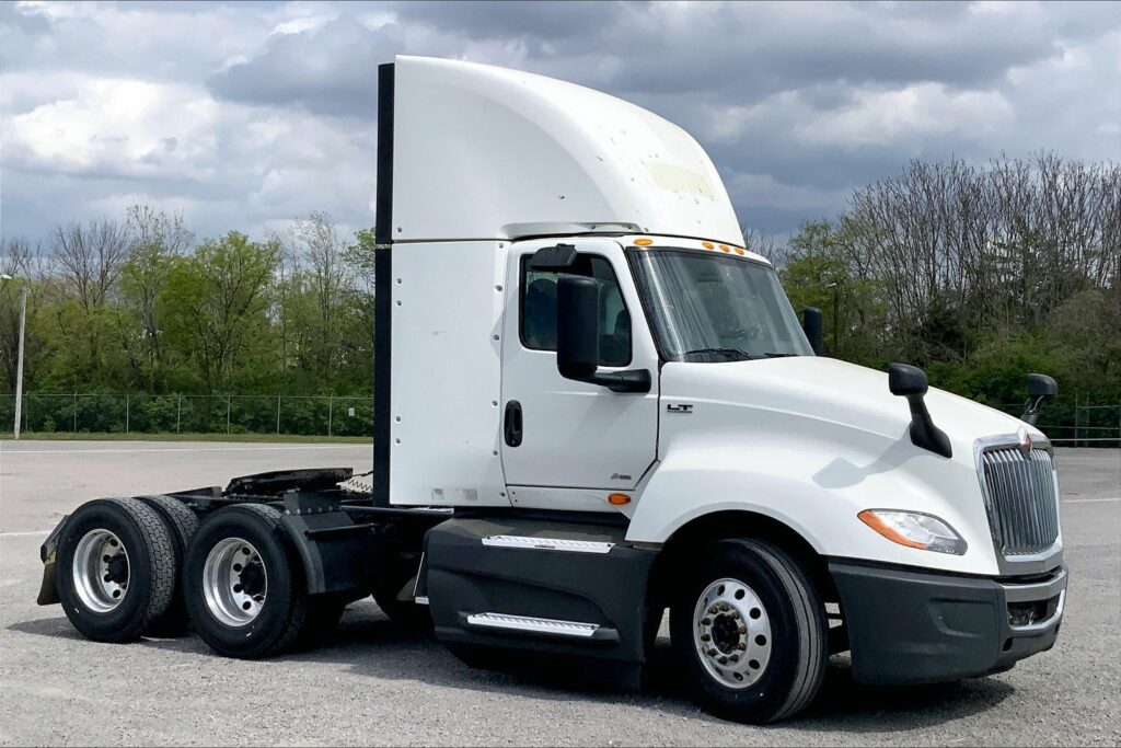2021 INT LT625 6×4 Day Cab