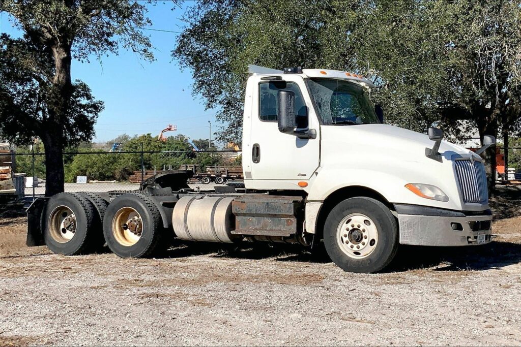 2018 INT LT625 6×4 Day Cab