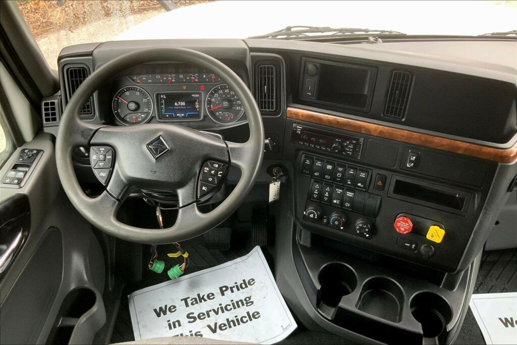 2020 INT LT625 6×4 Sleeper