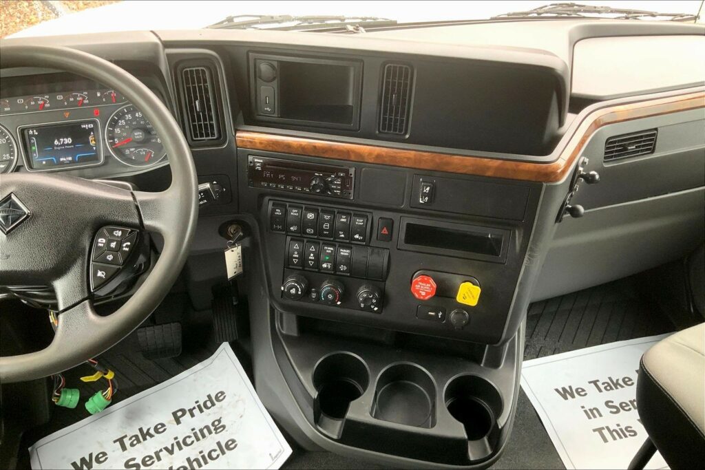 2020 INT LT625 6×4 Sleeper