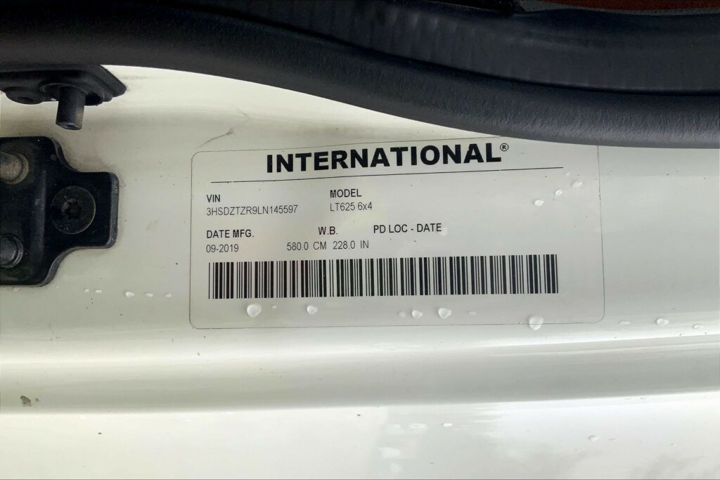 2020 INT LT625 6×4 Sleeper