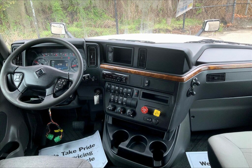 2020 INT LT625 6×4 Sleeper