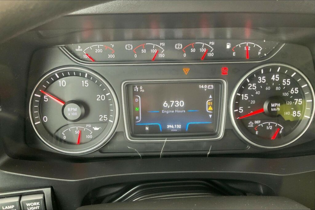 2020 INT LT625 6×4 Sleeper