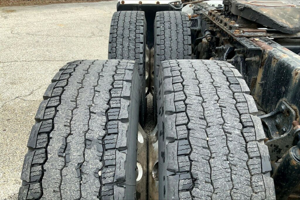 2020 INT LT625 6×4 Sleeper