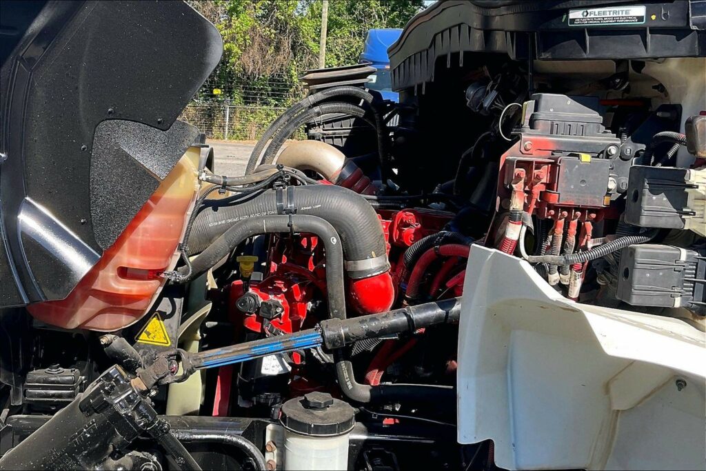 2021 CUM MV607 Medium Conventional