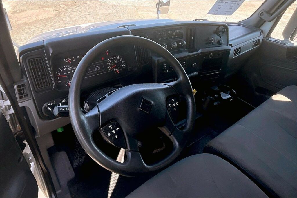 2021 CUM MV607 Medium Conventional