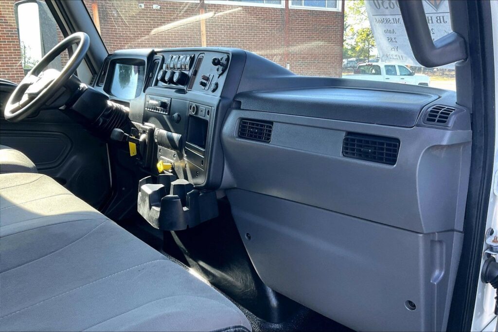 2021 CUM MV607 Medium Conventional