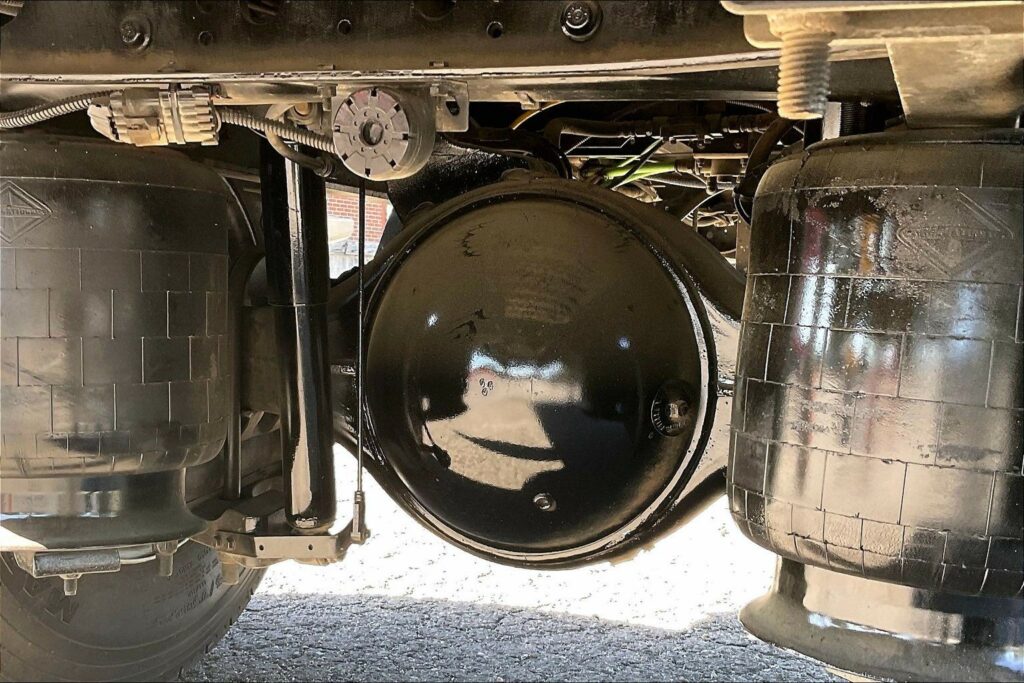 2021 CUM MV607 Medium Conventional